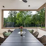 Castanea By Villsy Villa Pazin
