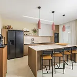Villa Castanea By Villsy