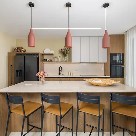 Villa Castanea By Villsy *