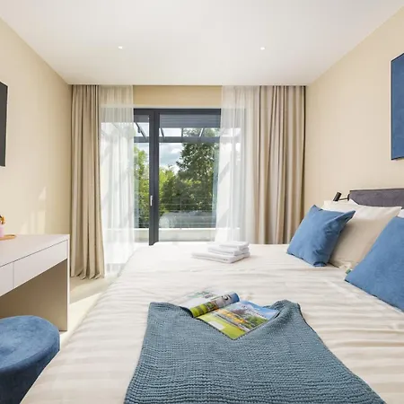 Villa Castanea By Villsy Pazin