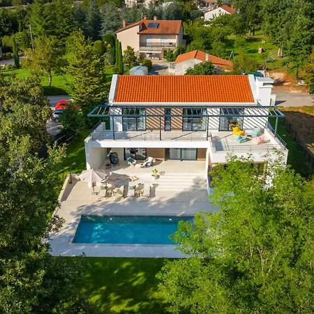 Castanea By Villsy Villa Pazin