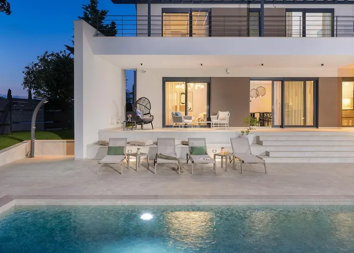 Vila Castanea By Villsy *