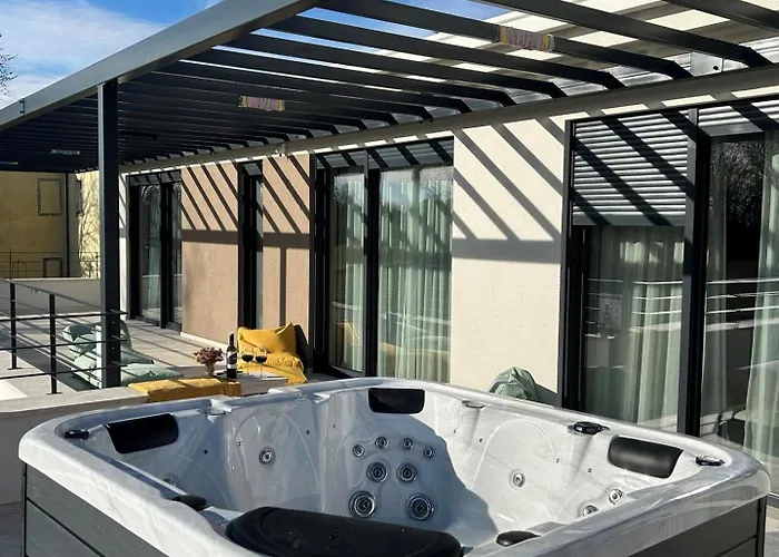 Castanea By Villsy Pazin